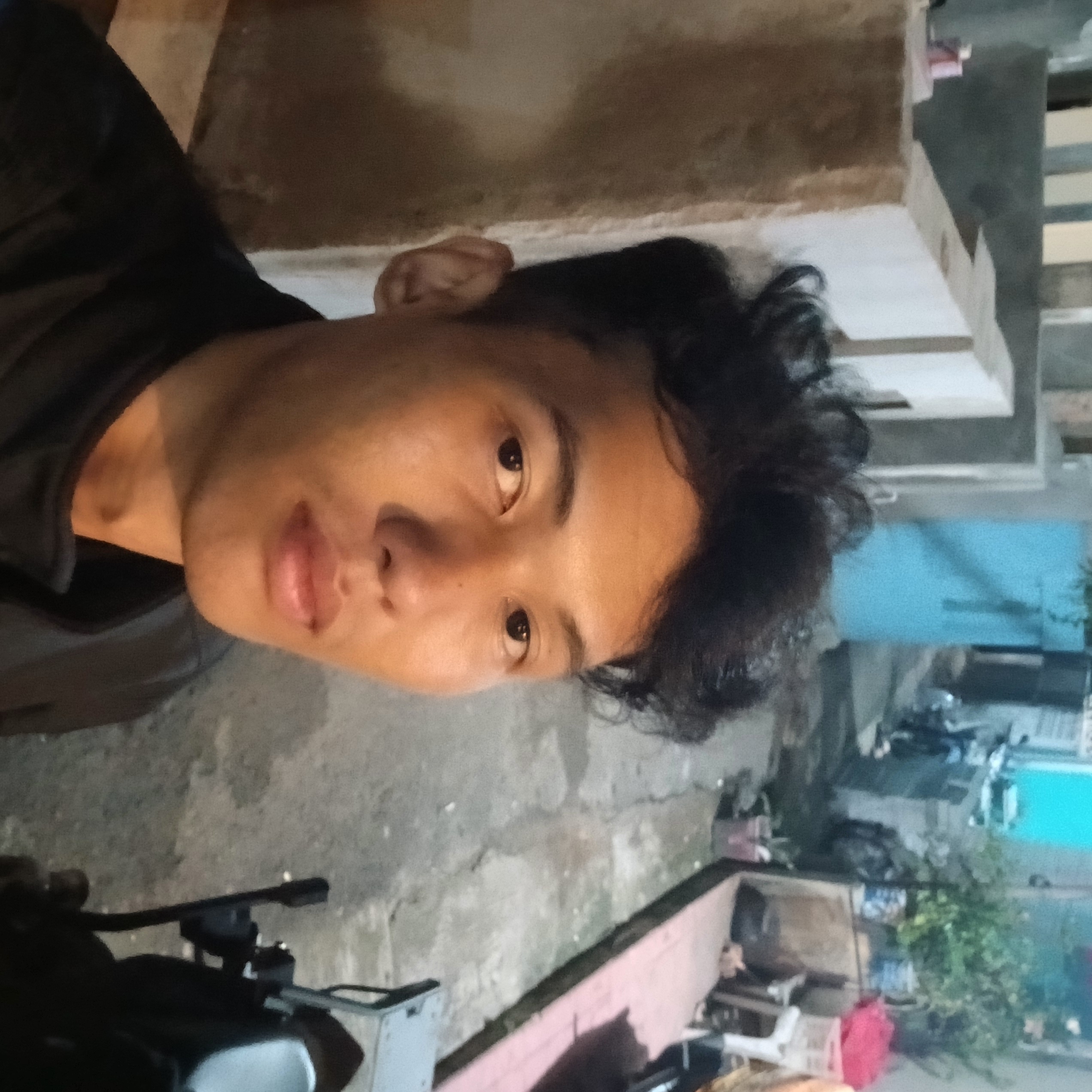 Rafli Erlangga, CEO kami yang energik